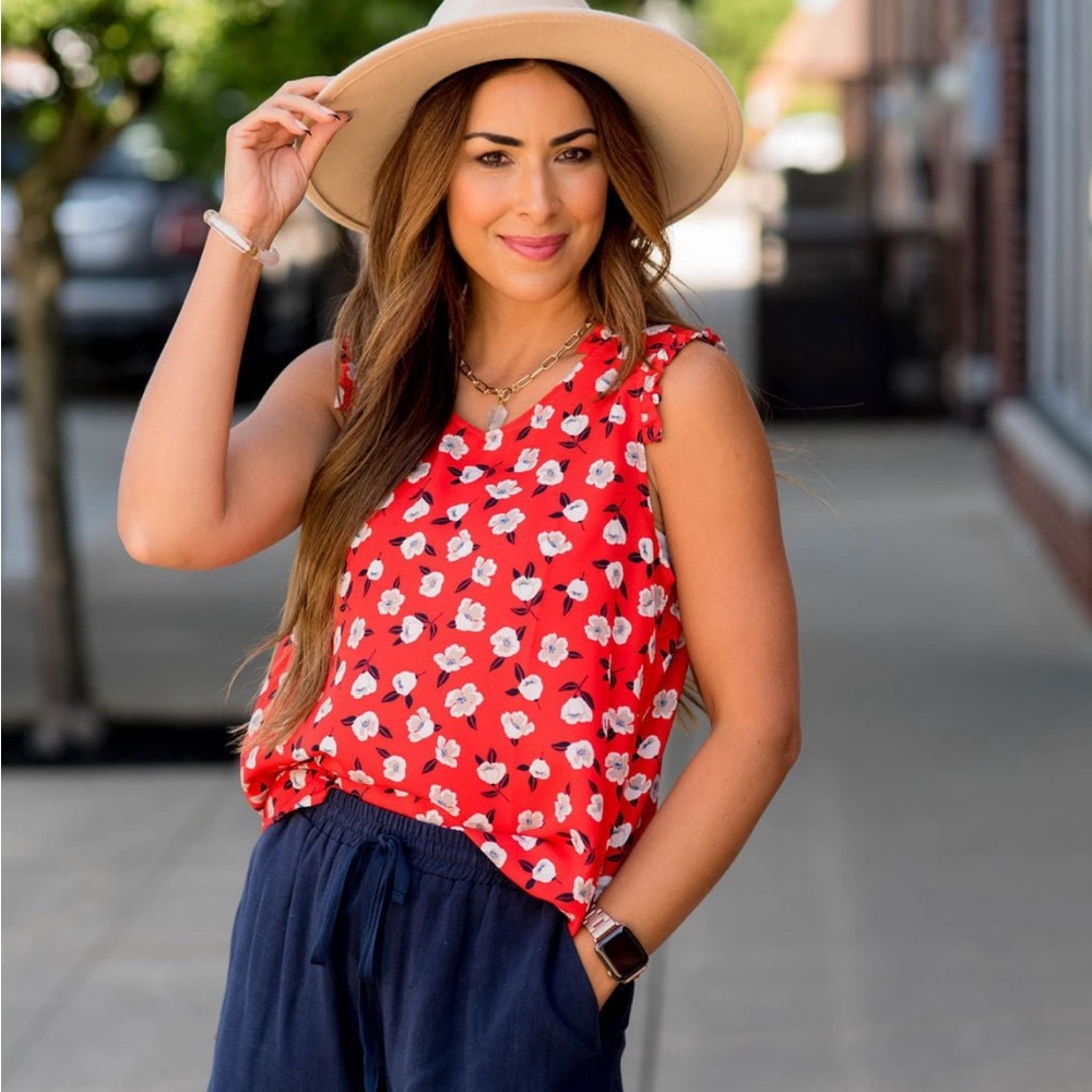Betsy’s Boutique Red Floral Tank Blouse